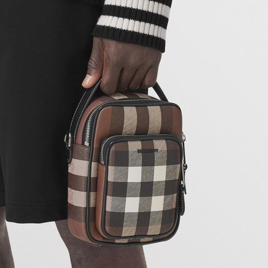 人気【BURBERRY】バーバリー チェック&レザー ショルダーバッグ