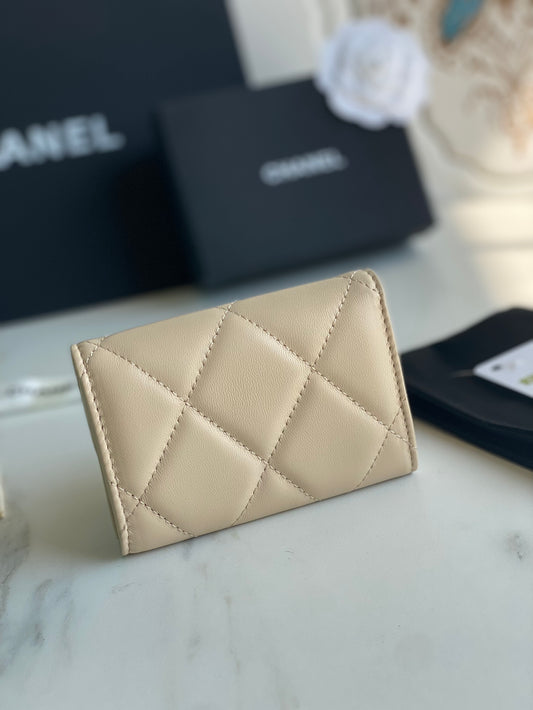 CHANEL 19 FLAP CARD HOLDER AP1790