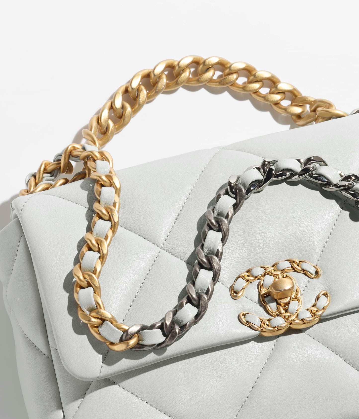 19 ハンドバッグ