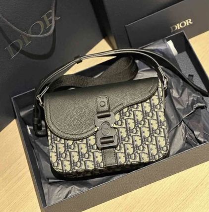 ★素敵!大人気【 DIOR 】SADDLE メッセンジャーバッグ