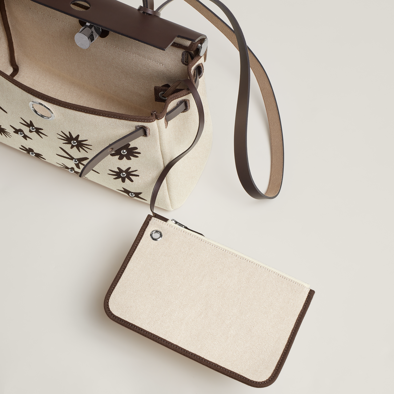 Herbag ジップ 31ホブネイル ハンドバッグ1