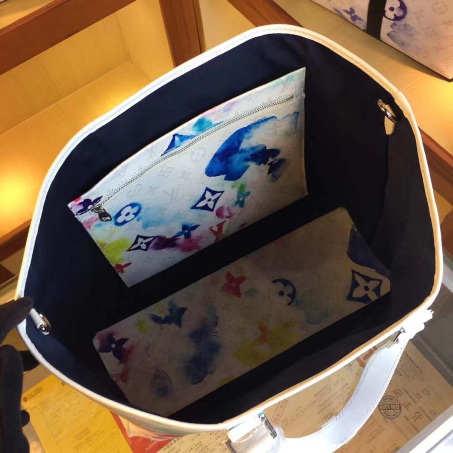 LVルイヴィトンNEWTOTEラージハンドバッグ