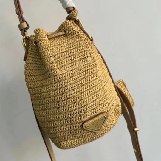 PRADA プラダ◆ラフィア×レザー ミニバケットバッグ ストラップ付 15*19*10CM 240920
