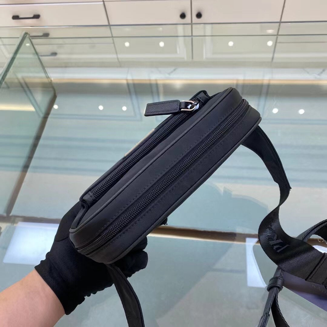 【PRADA 公式旗艦店】プラダ ウエストポーチ 当日出荷 好評に付き再入荷21*12.5*4.5CM