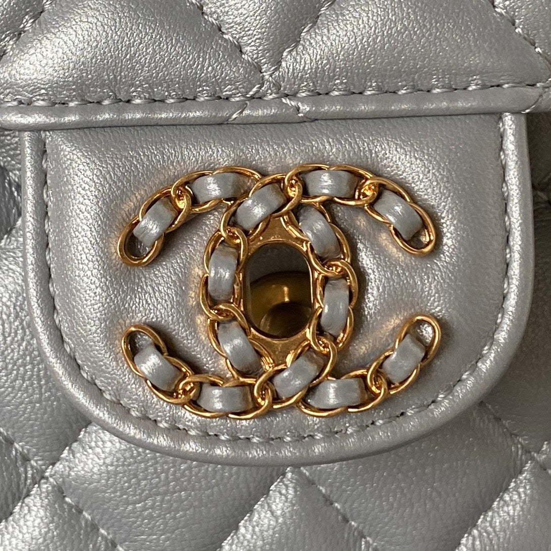 Chanel❄️24C 🔅AS4362 diamond letter handle mini CF