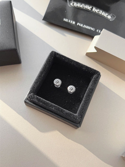 【CHROME HEARTS】 クロムハーツ ファッションスタイルのイヤリング