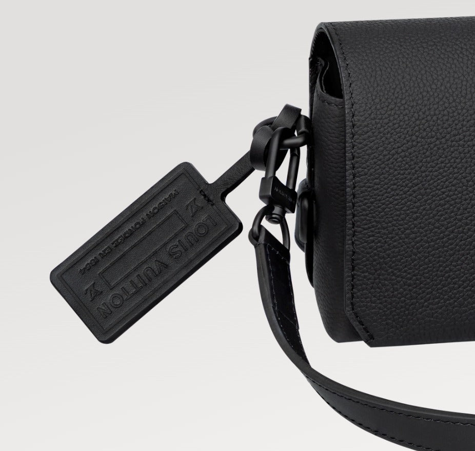 【雑誌 GQ 掲載】LV☆ファストライン・ウエアラブル ウォレット M82085