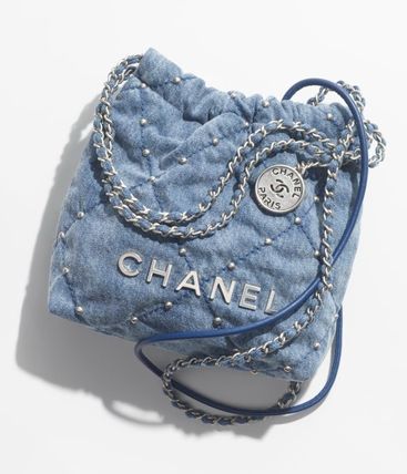 【新★スタッズが可愛いデニム】★CHANEL★22 ハンドバック