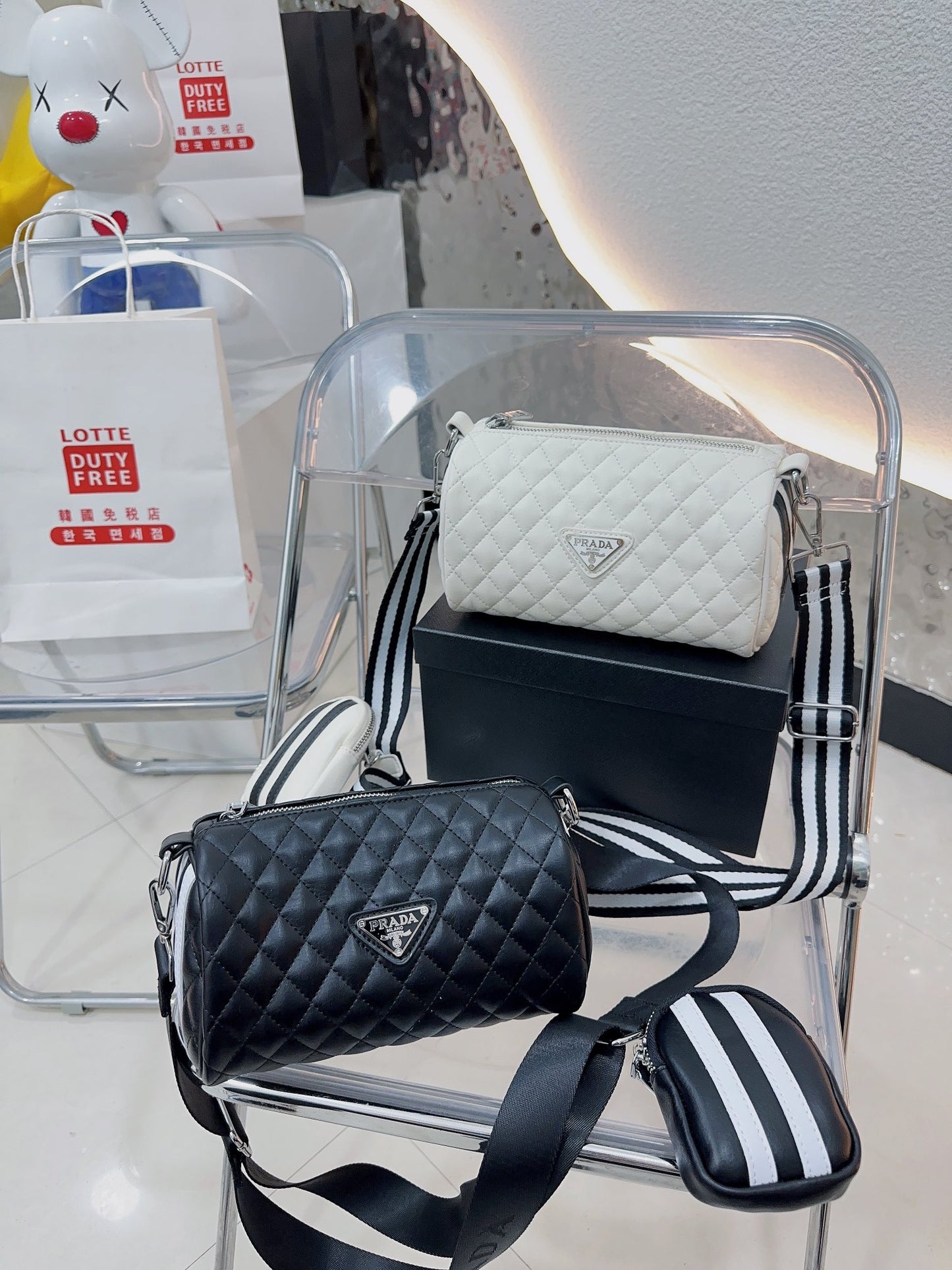 【PRADA 公式旗艦店】プラダ ショルダーバッグ 当日出荷 好評に付き再入荷!29*17*6.5CM