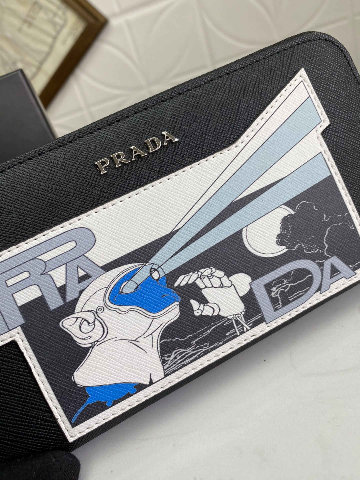 PRADA(プラダ) 財布19x12cm