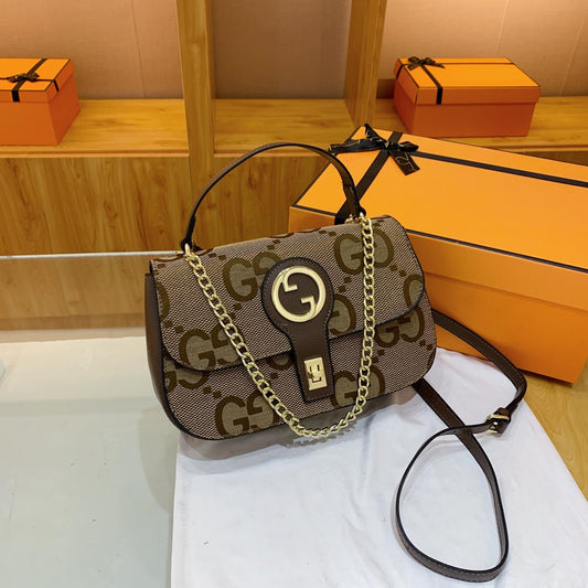 グッチ GGマーモントチェーンショルダーバッグ