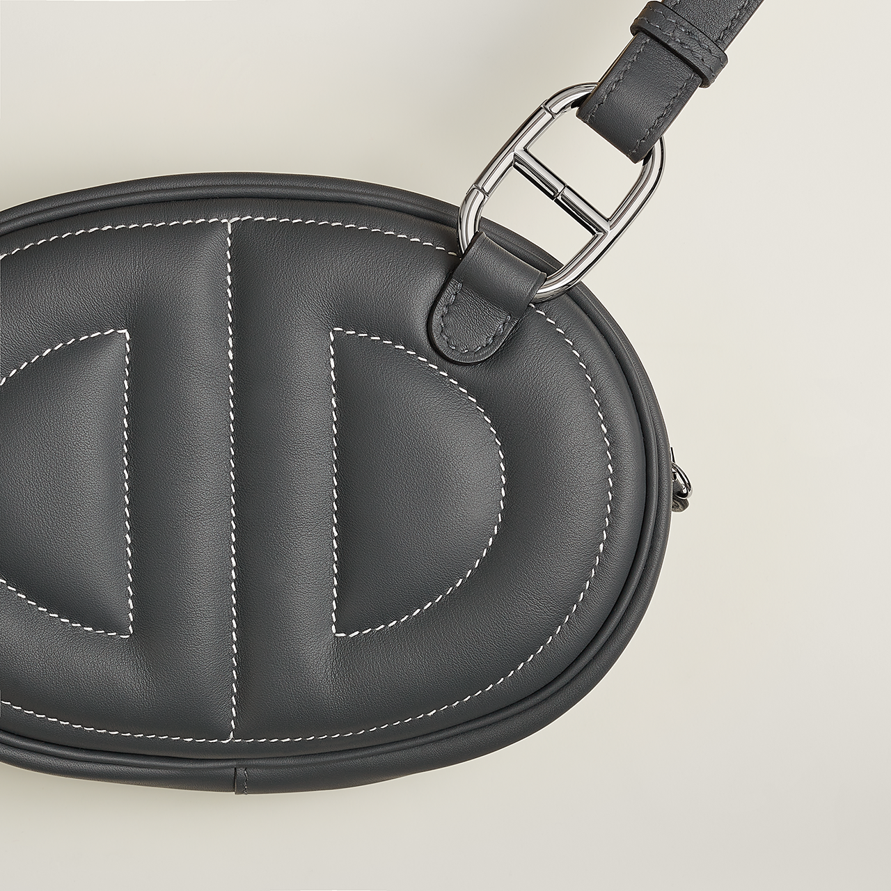 In-the-Loop ツートーン ベルトバッグ