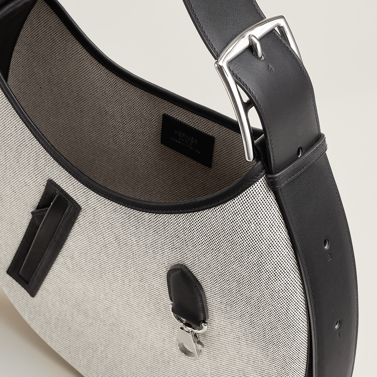 アルコン ショルダーバッグ