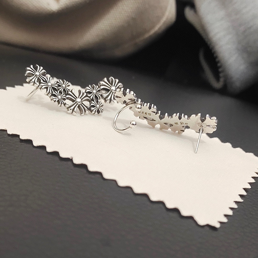 【CHROME HEARTS】 クロムハーツ ファッションスタイルのイヤリング