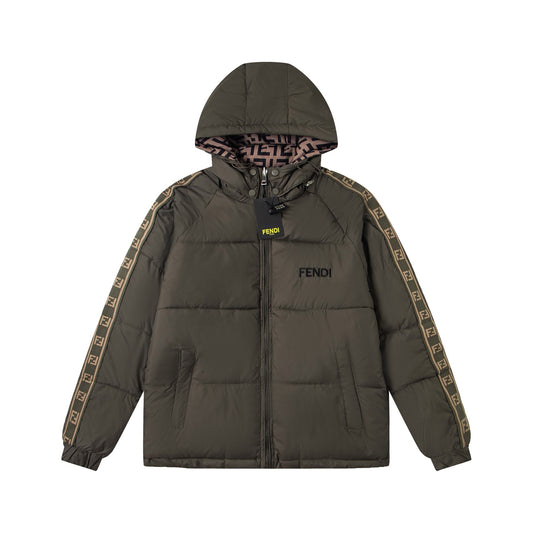 FENDI(フェンディ) ダウンジャケット、ご好評に付き再入荷!