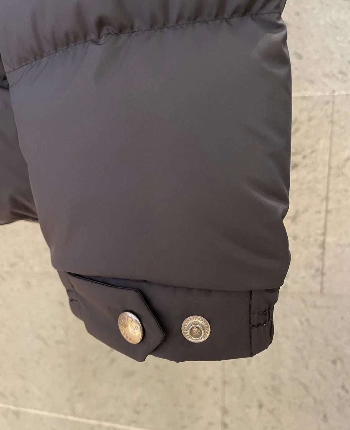 MONCLER モンクレール ショートダウンジャケット