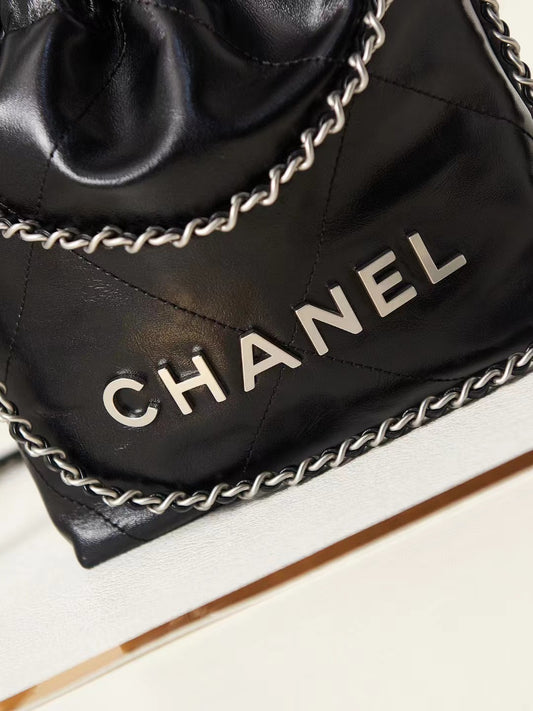 CHANEL 22 Bag Mini AS3980