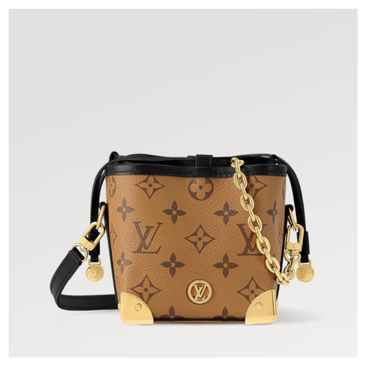 《シックでモダン!》Louis Vuitton ノエ パース・LV チャーム M82885