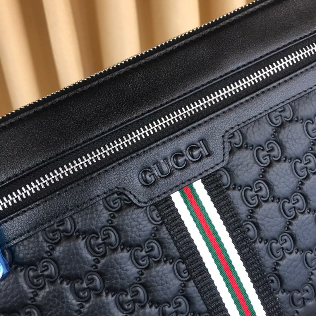 Gucci(グッチ)クラッチバッグ 30x20x3cm