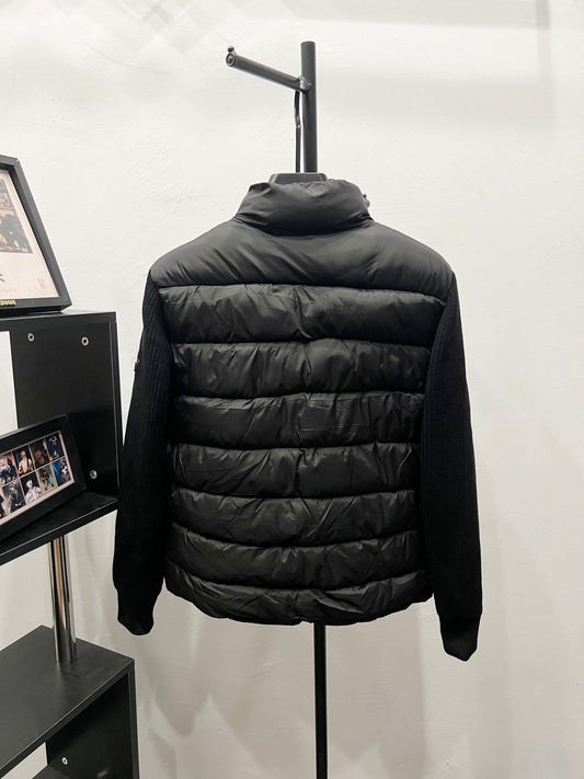 【PRADA旗艦店】ダウンジャケット、ご好評に付き再入荷!