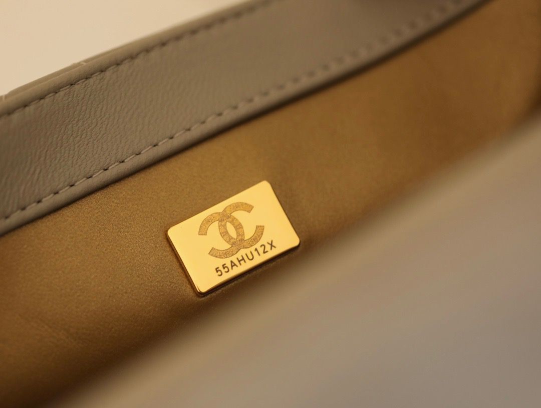 Chanel Golden ball in grey