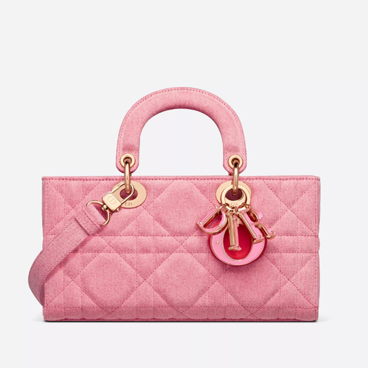 【DIOR】 LADY D-JOY 雑誌掲載!泉里香さん愛用の夏感あふれる新作バッグが登場!