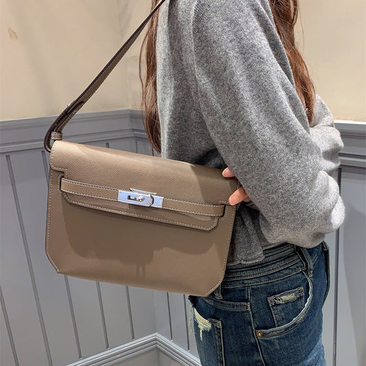 hermes kelly depeches バッグ 【HERMES】