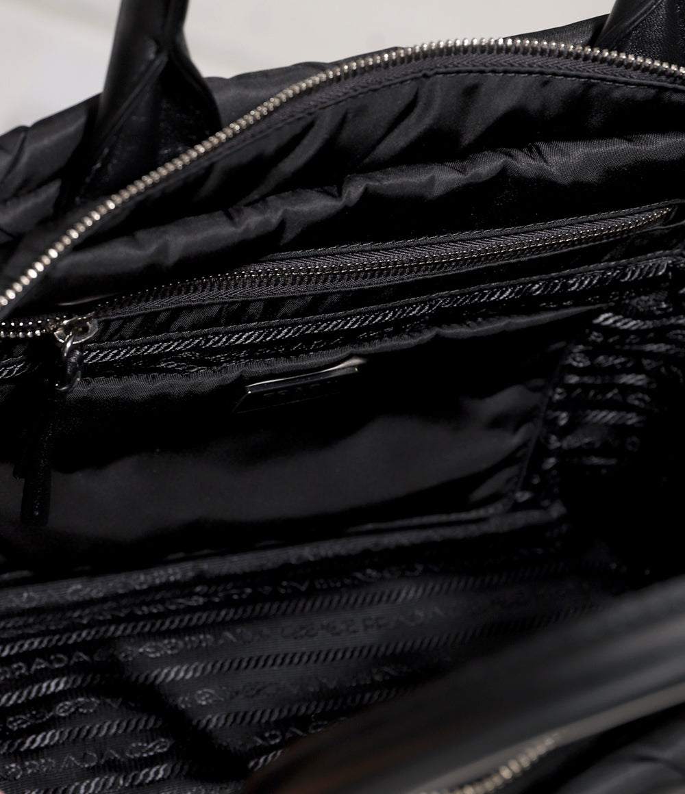 PRADA RE-NYLON ミディアム パデッドトートバッグ