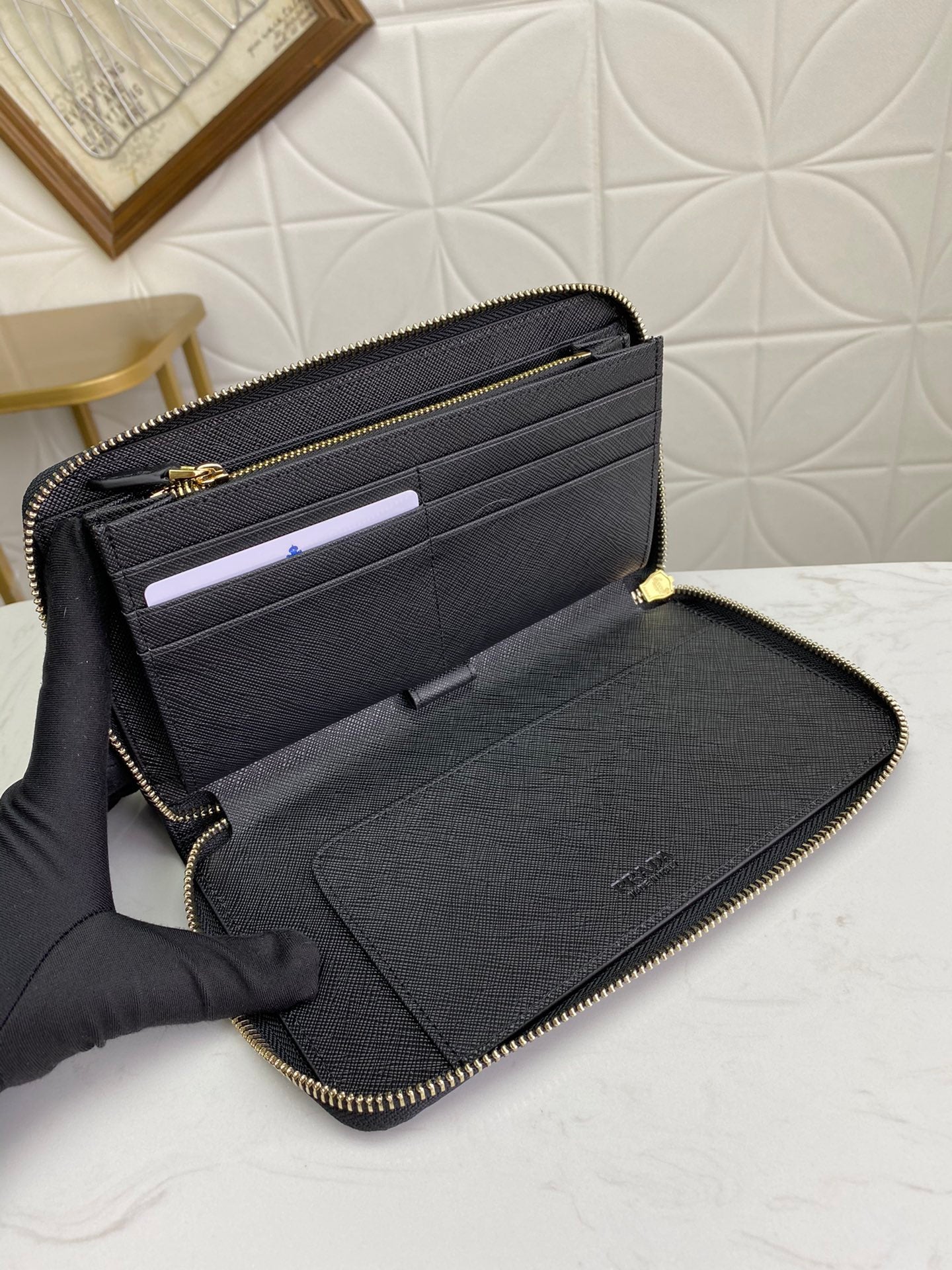 PRADA(プラダ) 財布 21x12cm