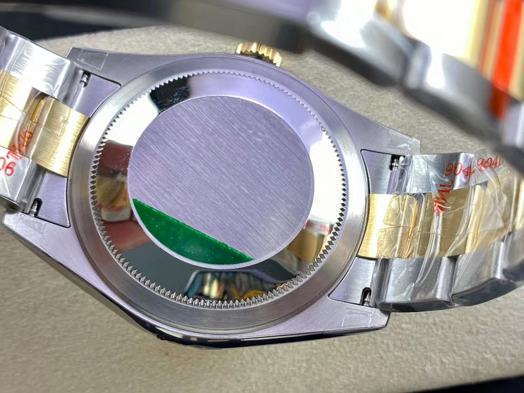 ロレックス スカイドゥエラー ランダムROLEX SKY-DWELLER 326933