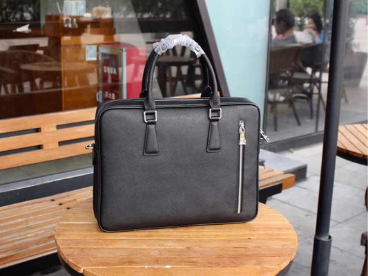 【PRADA 公式旗艦店】プラダ ブリーフケース当日出荷 好評に付き再入荷!39*30*6.5CM