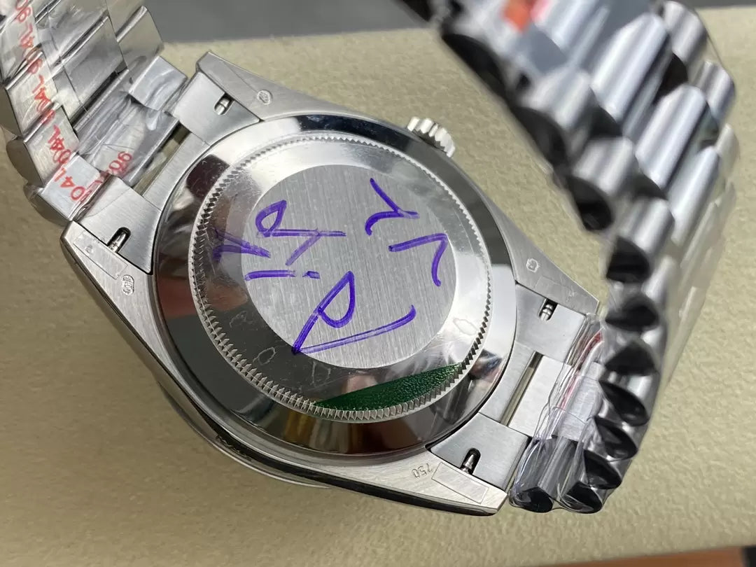 ロレックス デイデイト 40 228236-0008