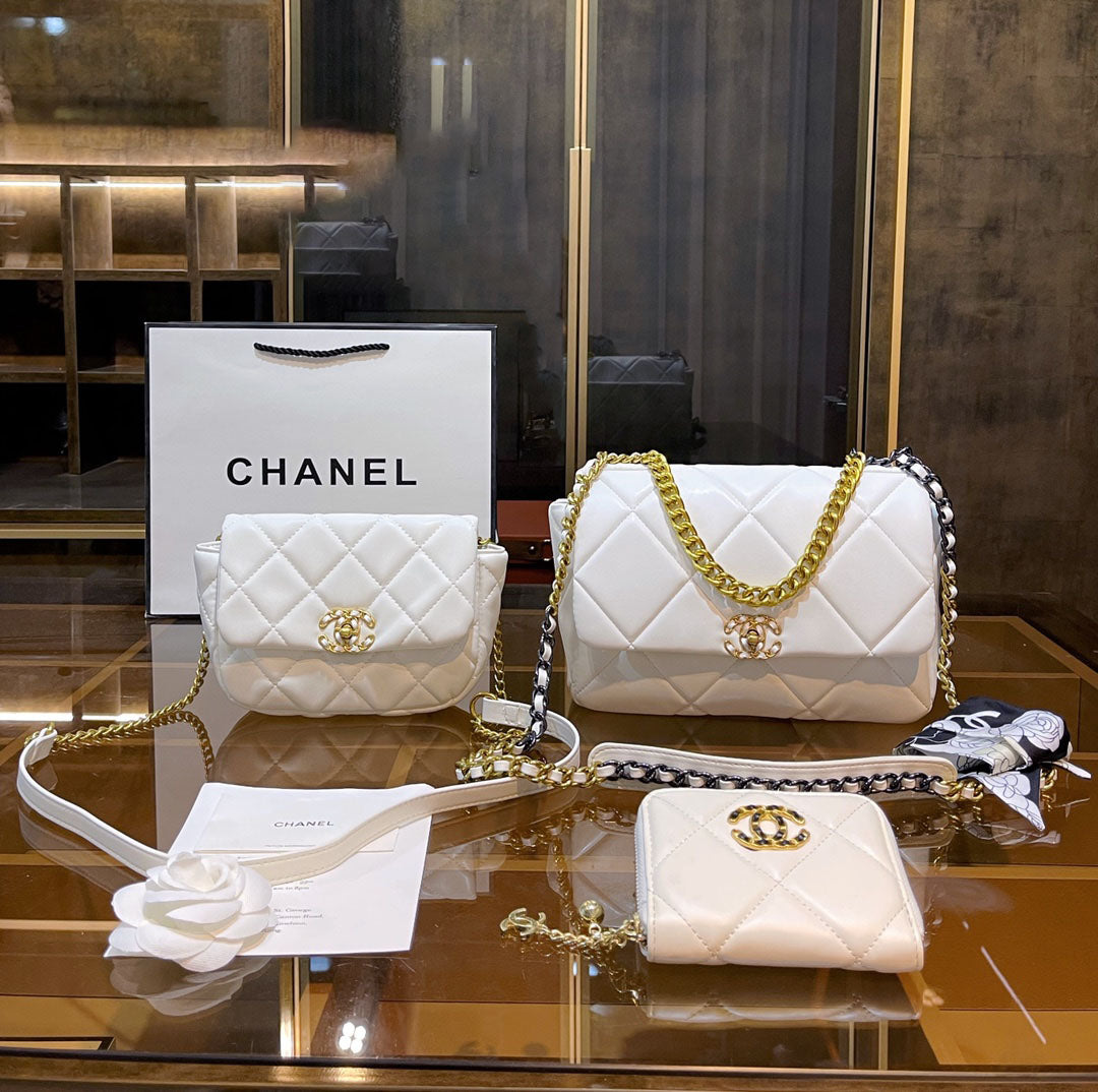 定番人気♪ ミニ マトラッセ【CHANEL】Mini Flap Bag3点セット お得