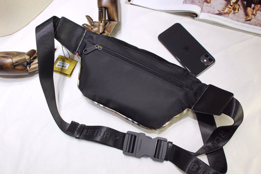 【BURBERRY 公式旗艦店】バーバリー ウエストポーチ 当日出荷 好評に付き再入荷!31*7.5*16CM