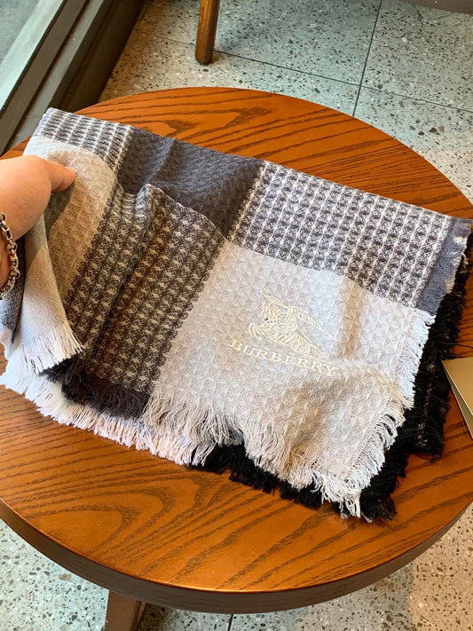 【BURBERRY バーバリー】スカーフ210*80CM 241108
