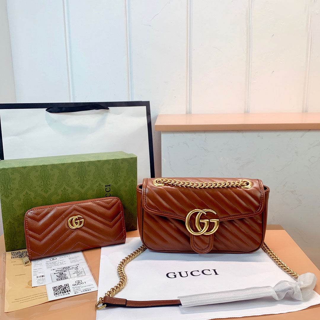【GUCCI】バッグ GG MARMONT 476433 0OLFT 2535 クロスボディ