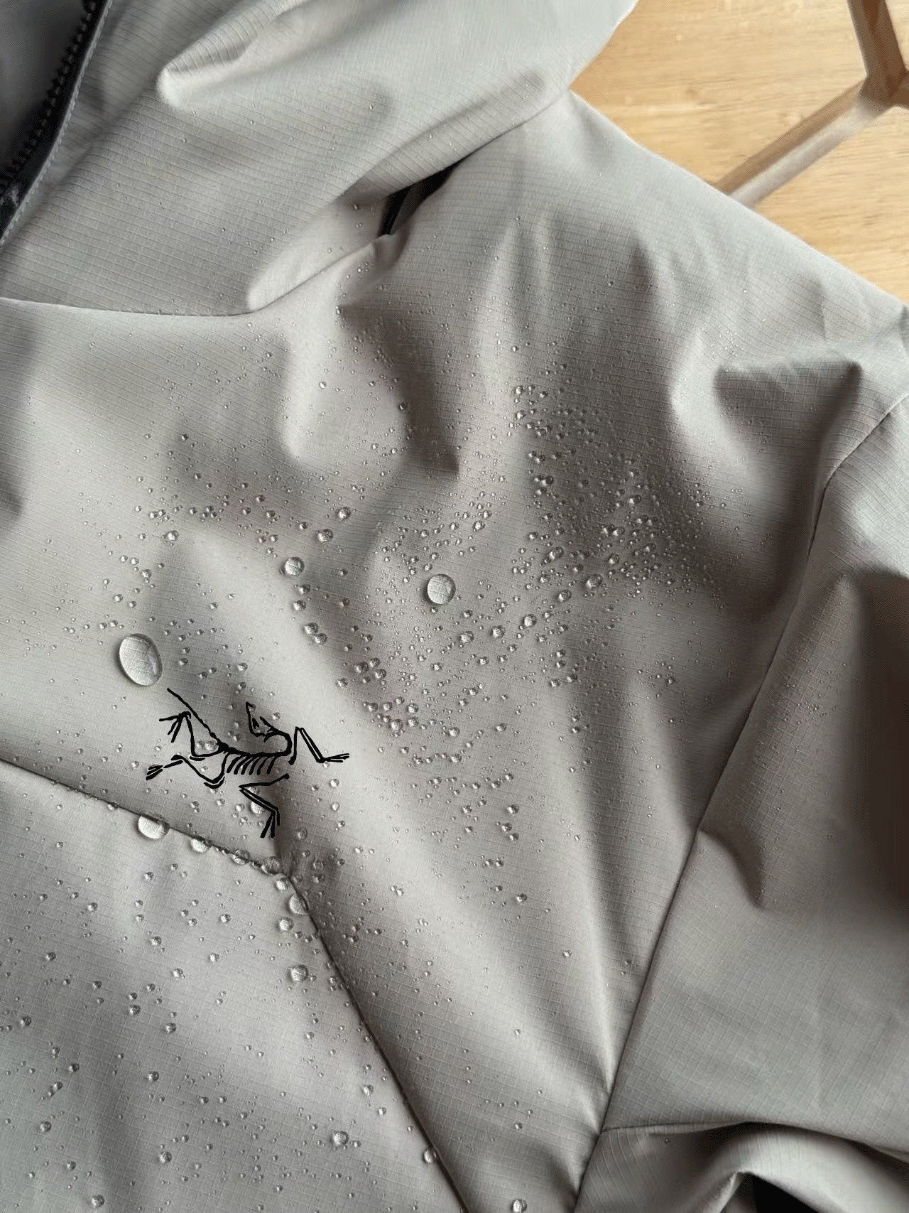 【ARC'TERYX旗艦店】ダウンジャケット 男女兼用 ご好評に付き再入荷!