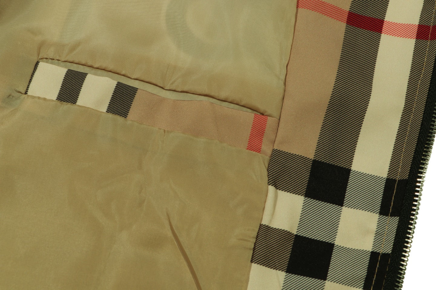 【BURBERRY 公式旗艦店】バーバリー ジャケット着 好評に付き再入荷!