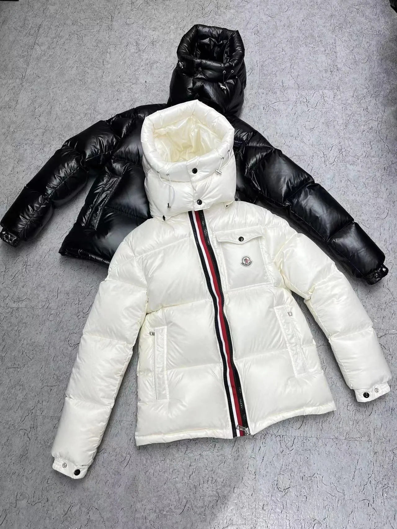 MONCLER モンクレール MONTBELIARD モンベリアル メンズ ダウンジャケット