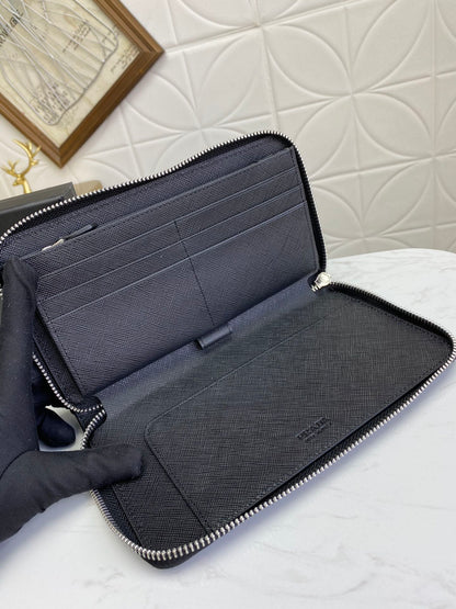 PRADA(プラダ) 財布 21x12cm