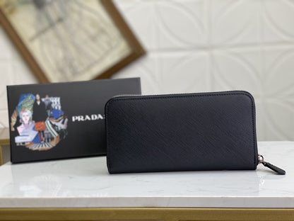 PRADA(プラダ) 財布19x12cm
