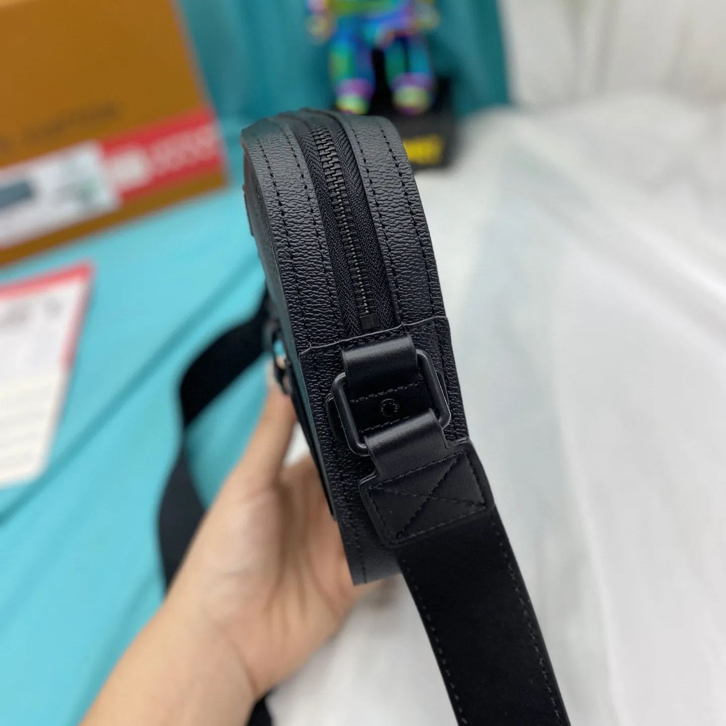 ☆Louis Vuitton☆ メンズショルダーバッグ