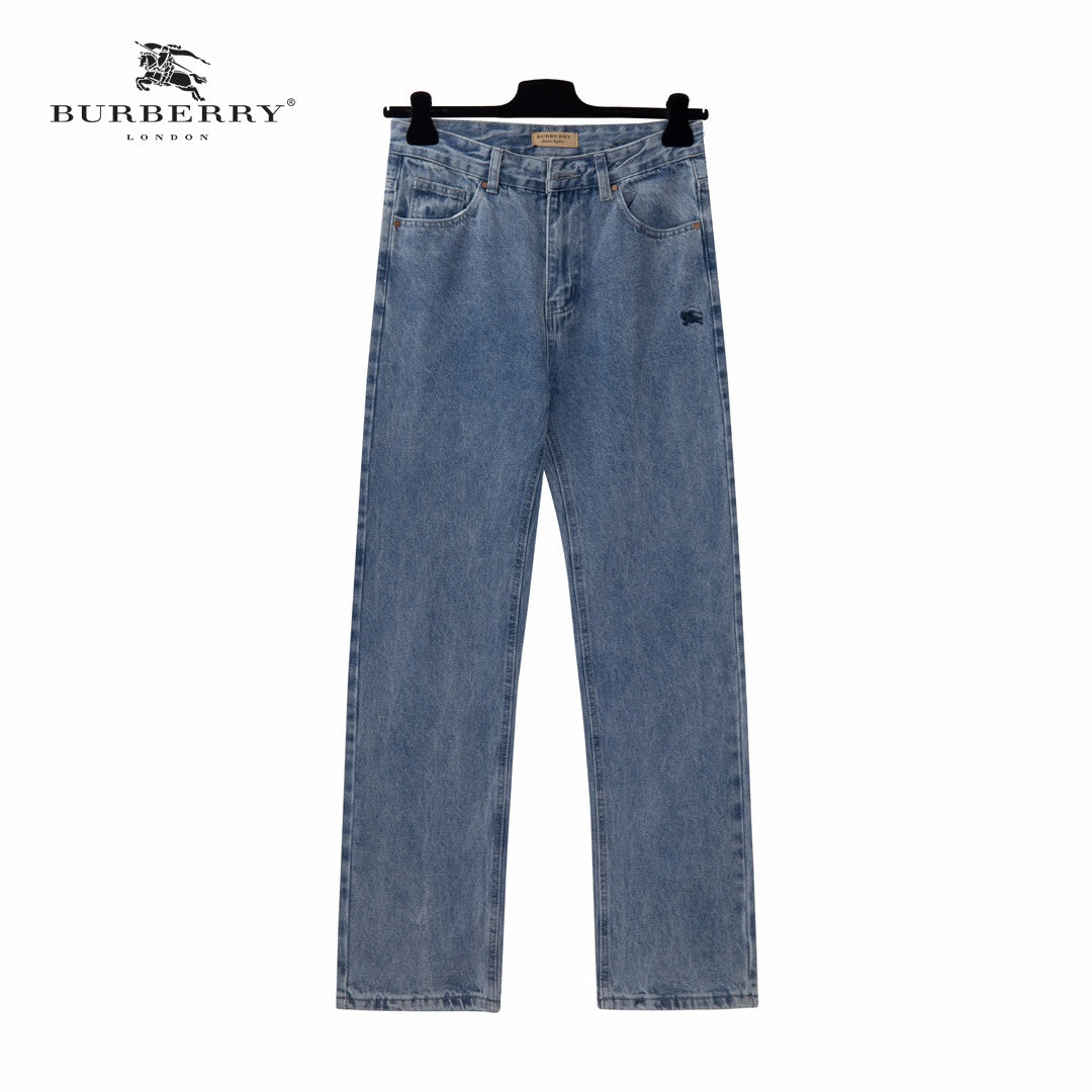 【BURBERRY 公式旗艦店】バーバリー ジーパン ご好評に付き再入荷！