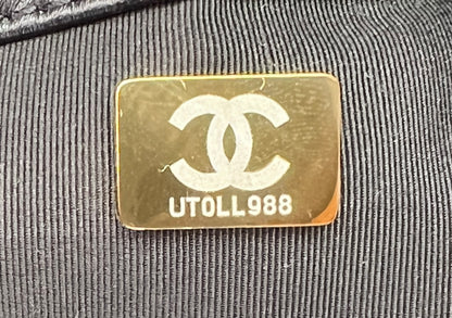 CHANEL 19 HANDBAG AS1161