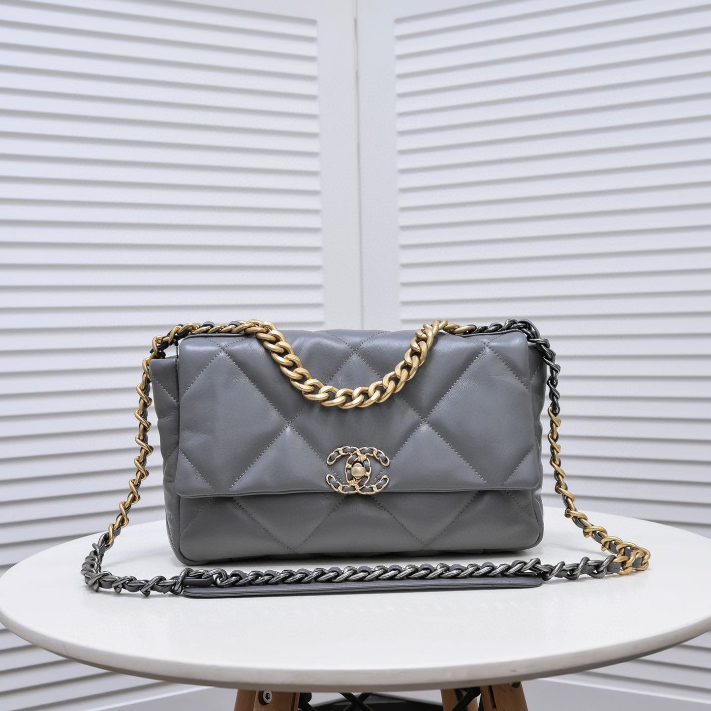 CHANEL 19 AS1160 19BAG