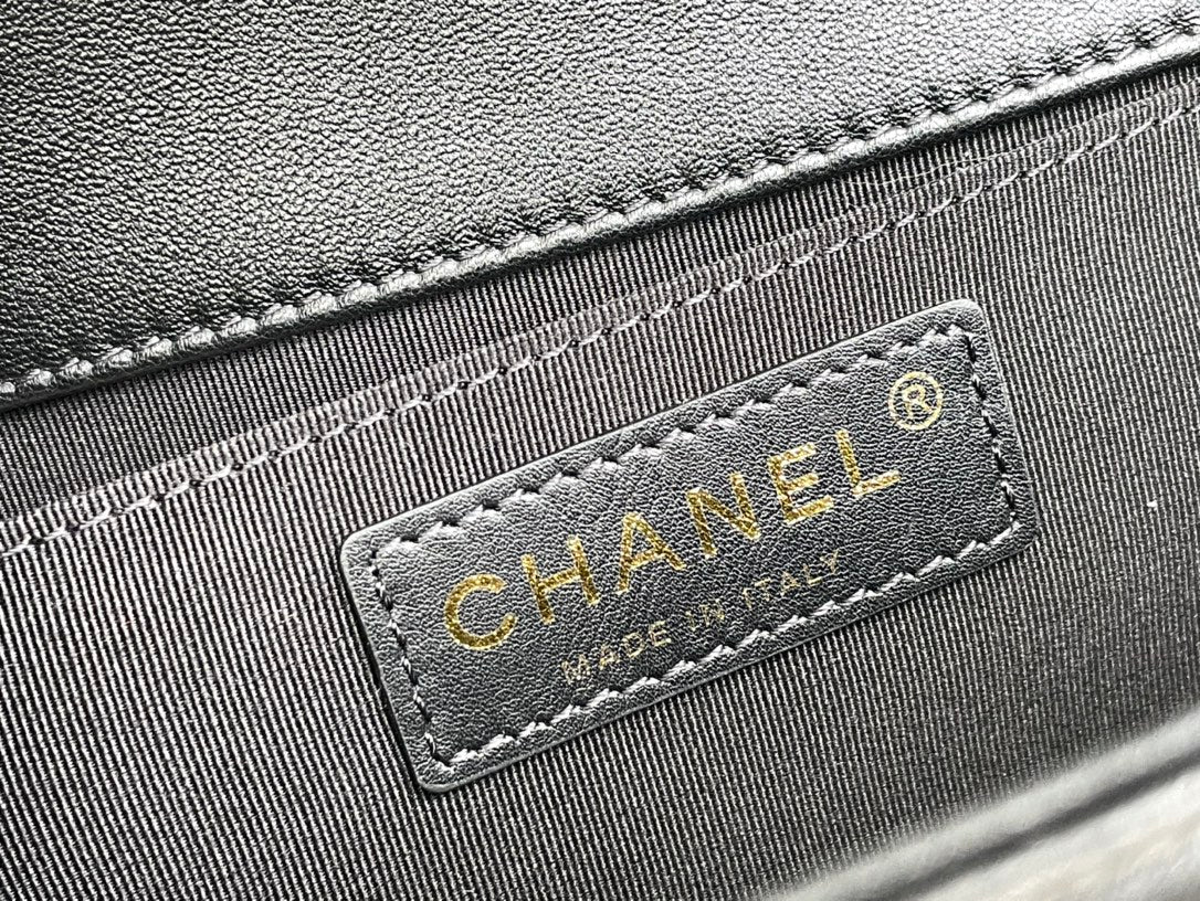 BOY CHANEL SHOULDER BAG