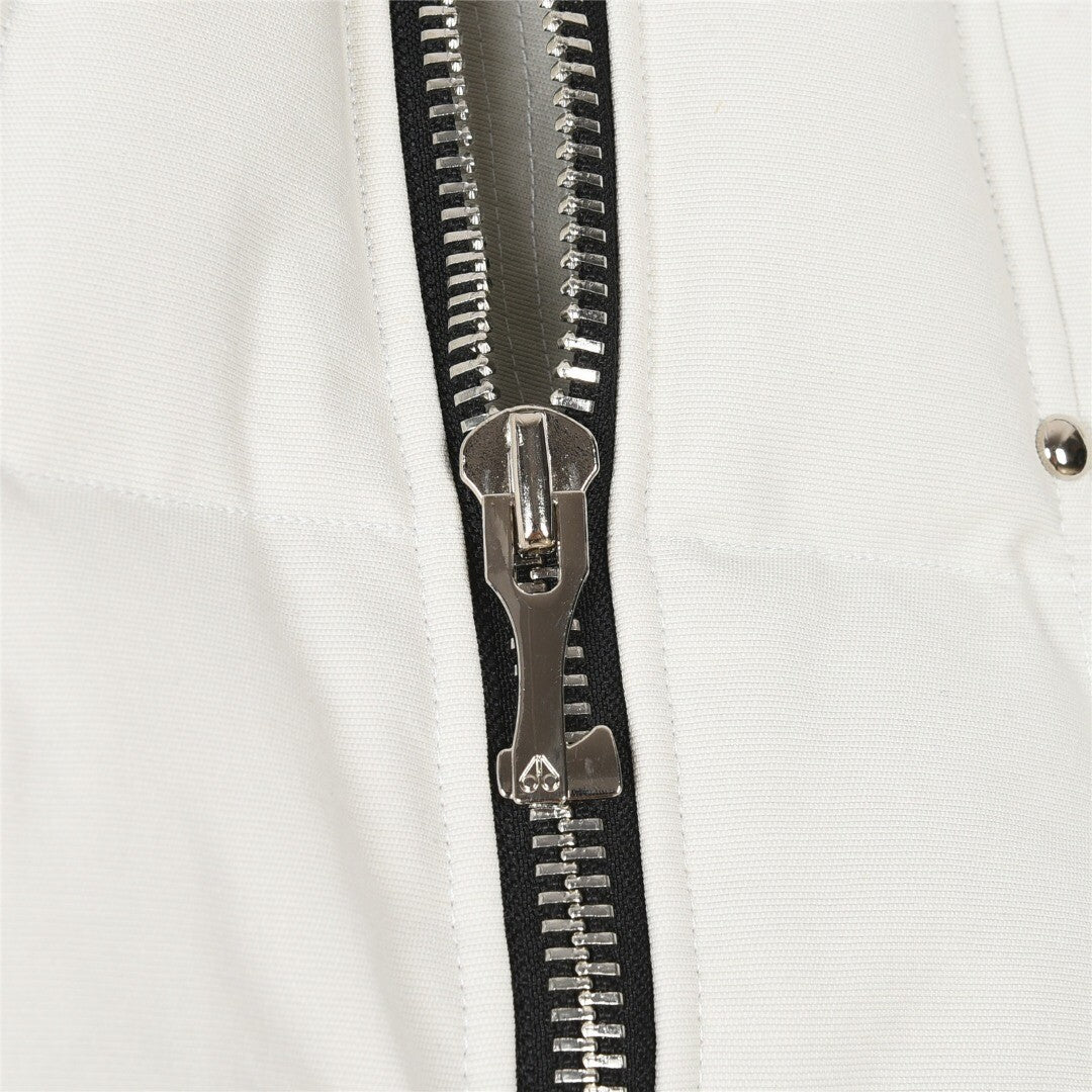 【MOOSE KNUCKLES 公式旗艦店】ダウンベスト ご好評に付き再入荷！