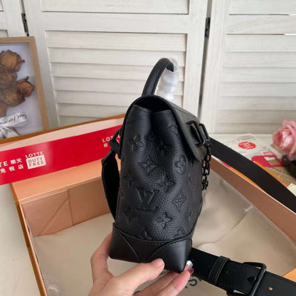 【外出のお供に♪】Louis Vuitton ショルダーバッグ 24*19CM