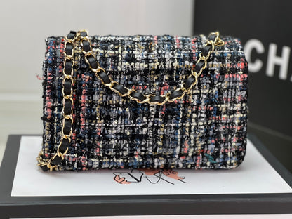 Chanel MINI CLASSIC FLAP BAG 1116