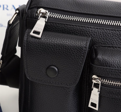 【PRADA 公式 旗艦店】プラダ 斜めがけバッグ 当日出荷 好評に付き再入荷！29*20*8CM